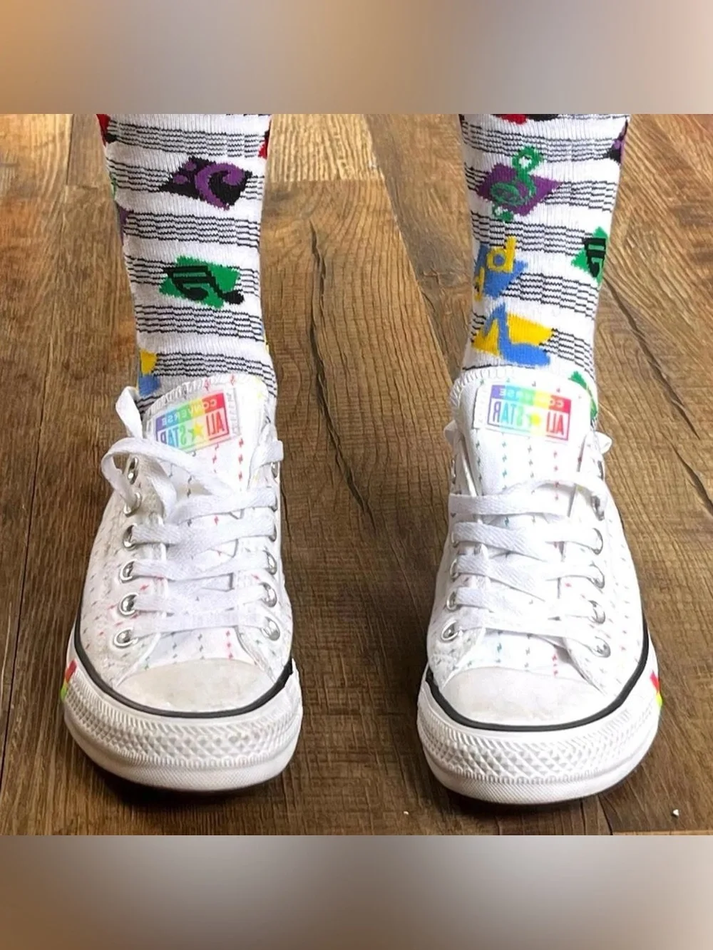 US 7 Converse Chuck Taylor All Star Rainbow Bolt Pride Sneakers